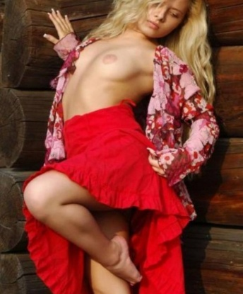 Страстная и игривая красотка приглашает в гости для приятного времяпровождения и незабываемых впечатлений. Только для мужчин с хорошим вкусом! 15860, 26 лет