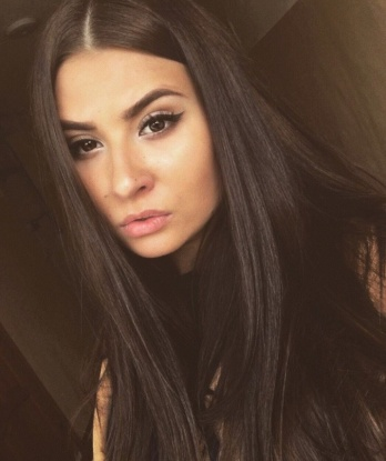 Готова подарить тебе незабываемые моменты наслаждения и удовольствия. У меня множество услуг, которые сделают твои фантазии реальностью. Любовные игры, массаж, ролевые сценарии - все, чтобы доставить тебе удовольствие. Мои фотографии гарантируют 100% соответствие реальности, поэтому можешь быть спокоен. У меня есть отличные отзывы, которые подтверждают мою нежность и профессионализм. Не упусти возможность окунуться в мир наслаждения в Москве! 🌹💋 8556, 24 года