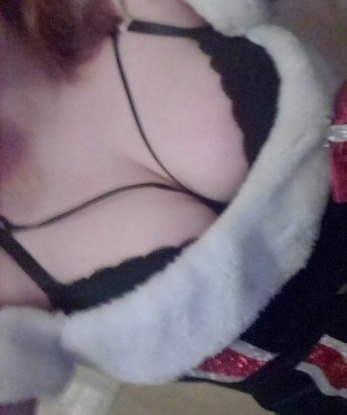 Живу в Москве и готова подарить вам незабываемые моменты страсти и удовольствия. Мои услуги включают классический секс, оральные ласки, эротический массаж и многое другое. Фото, которые вы видите, полностью меня отражают - стройная фигура, изысканный внешний вид и прекрасная грудь. Мои умелые руки и нежные губки оставят вам незабываемые впечатления. У меня есть отличные отзывы от моих довольных клиентов, которые подтверждают мою профессиональность и мою способность приносить удовольствие. Обращайтесь ко мне, и я окуну вас в мир наслаждения. 💋 9012, 32 года